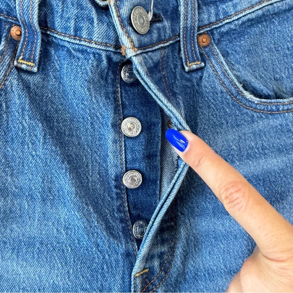 Levis Woman’s Classic Blue Premium Jeans Ribcage Straight Ankle Jeans size 25 - Picture 7 of 11